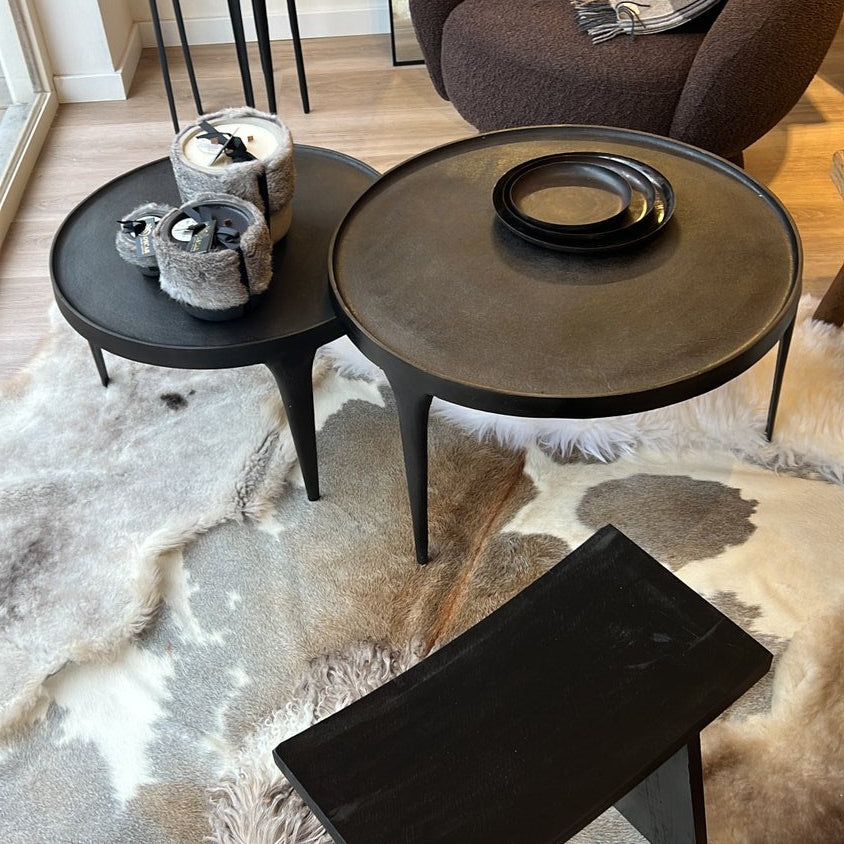 Monroe Life Knokke - schapenvachten, schapentapijten, patchwork schapenvellen op maat - Zustermerk van Oscar Candles door Marc Lendfers