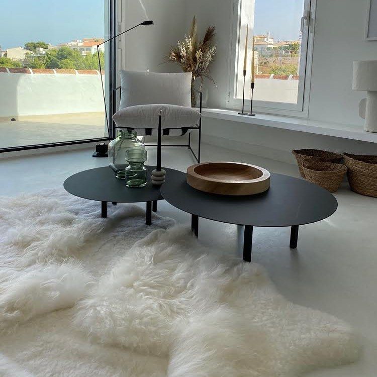 Monroe Life Knokke - schapenvachten, schapentapijten, patchwork schapenvellen op maat - Zustermerk van Oscar Candles door Marc Lendfers